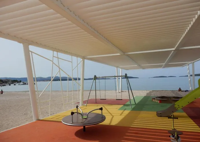 アパート Garden ブロダリツァ