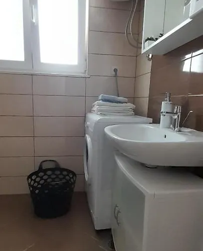 Garden ブロダリツァ